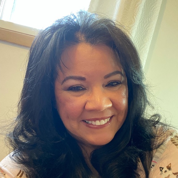 Meet your Posher, Adeline - Picture 1 of 1